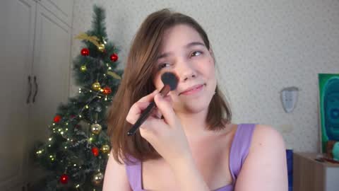 Snapshot of lyle_art chatting on December 26, 3:06 am hi im Lyle online show from December 26, 3:06 am