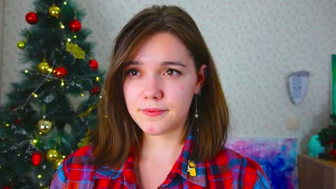 Snapshot of lyle_art chatting on December 28, 6:28 am hi im Lyle online show from December 28, 6:28 am