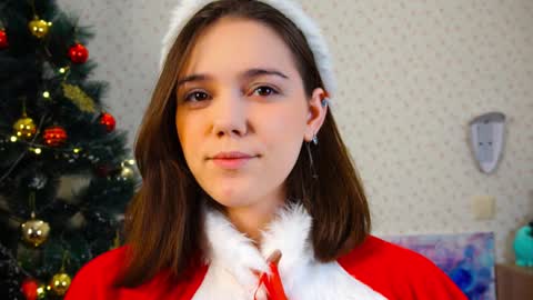 Snapshot of lyle_art chatting on December 30, 1:15 am hi im Lyle online show from December 30, 1:15 am