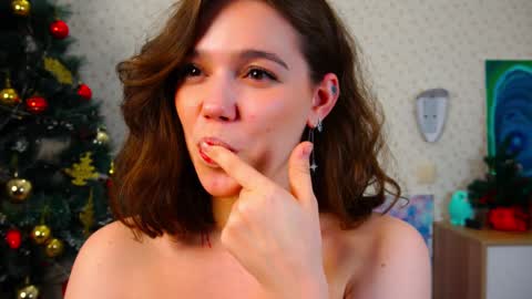 Snapshot of lyle_art chatting on January 11, 9:15 am hi im Lyle online show from January 11, 9:15 am