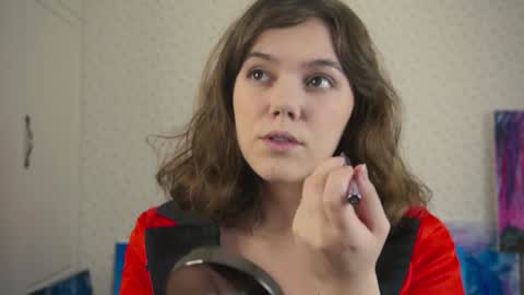 Snapshot of lyle_art chatting on January 25, 3:09 am hi im Lyle online show from January 25, 3:09 am