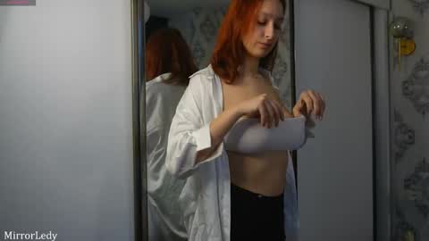 Snapshot of lylianrosse chatting on May 9, 7:13 am Lylian online show from May 9, 7:13 am