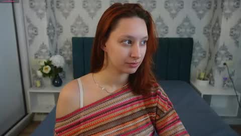 Snapshot of lylianrosse chatting on May 30, 7:16 am Lylian online show from May 30, 7:16 am