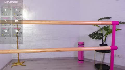 Lyly   online show from October 1, 5:35 am