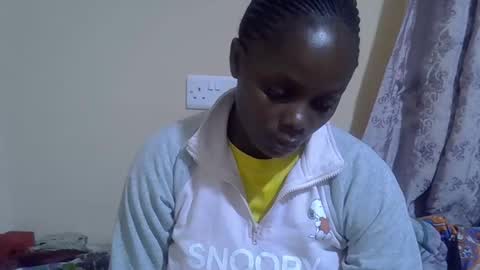 Snapshot of lyn_anna chatting on January 8, 7:10 am lyn_anna online show from January 8, 7:10 am