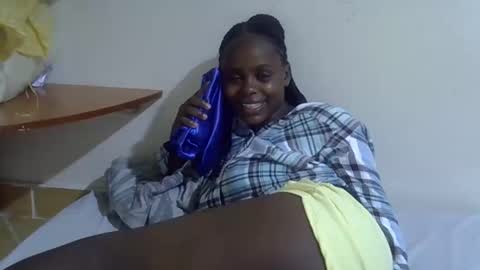 Snapshot of lyn_anna chatting on February 8, 7:28 pm lyn_anna online show from February 8, 7:28 pm