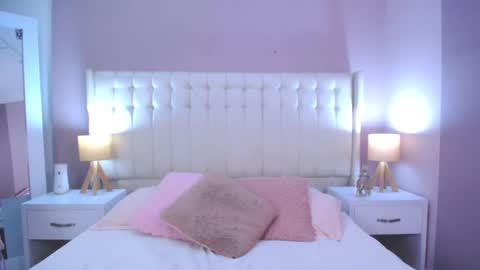 Lyn online show from March 6, 11:14 am