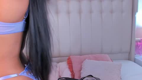 Lyn online show from September 30, 11:04 am