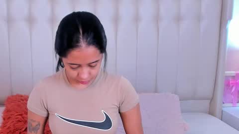 Lyn online show from October 17, 11:24 am