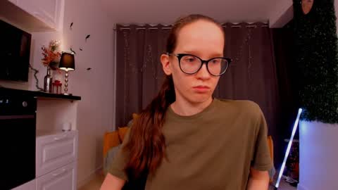 Sara online show from February 1, 1:23 am