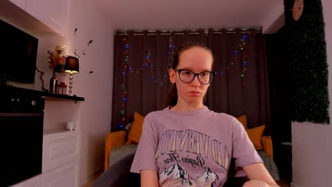 Sara online show from February 3, 7:42 pm