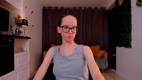 Sara online show from February 6, 1:38 am