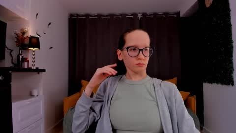 Sara online show from February 15, 10:21 pm