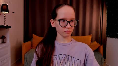 Sara online show from February 20, 10:37 pm