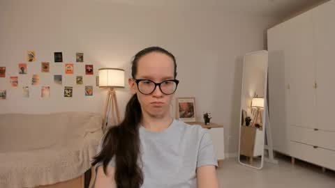 Sara online show from March 12, 7:17 pm