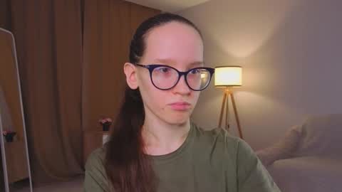 Sara online show from February 28, 4:08 pm