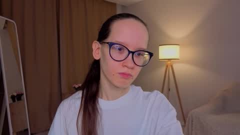 Sara online show from March 12, 4:13 pm