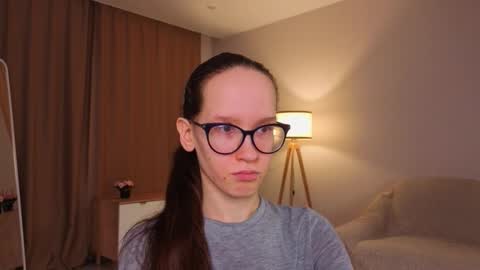 Sara online show from March 17, 4:10 pm