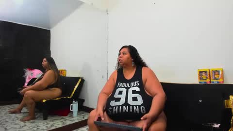 Snapshot of lynn_and_esteban chatting on June 6, 5:23 am Lynn jonnes online show from June 6, 5:23 am
