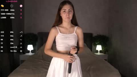 Ellie online show from September 8, 4:39 pm