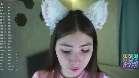 Ellie online show from February 15, 6:04 pm