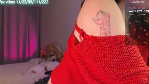 lynne_dawson online show from September 26, 3:49 pm