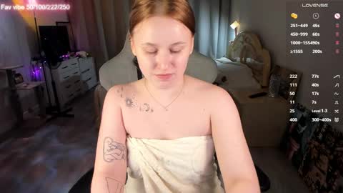 lynne_dawson online show from April 19, 6:10 pm