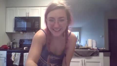 Snapshot of lynnkitten69000 chatting on February 1, 3:43 pm Lynn online show from February 1, 3:43 pm