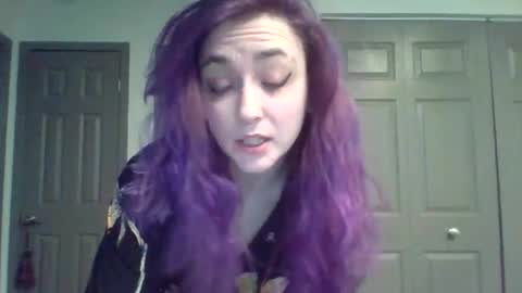 Snapshot of lynnkitten69000 chatting on February 8, 5:38 pm Lynn online show from February 8, 5:38 pm