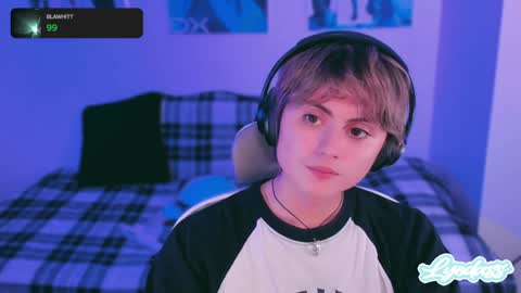 Lyodass online show from December 4, 2:42 am