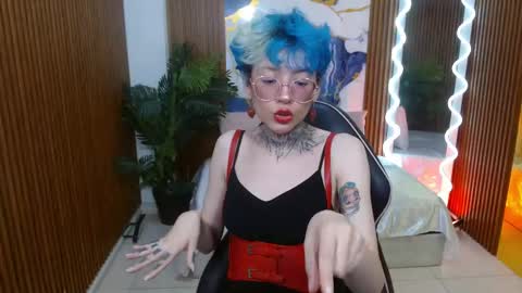 lyra_tay online show from March 3, 7:09 pm