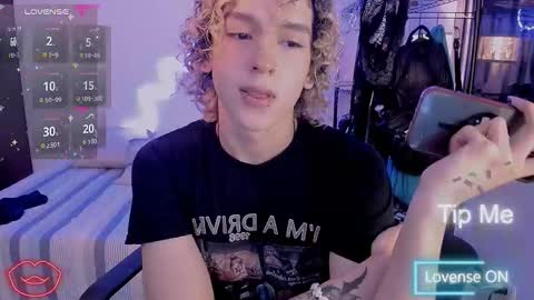 Lyric online show from February 24, 4:21 am