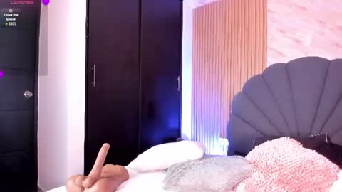 Snapshot of lys_with chatting on July 10, 2:49 am VIVIANA online show from July 10, 2:49 am