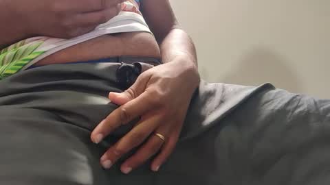 Snapshot of m0ren01995 chatting on January 7, 11:12 am m0ren01995 online show from January 7, 11:12 am