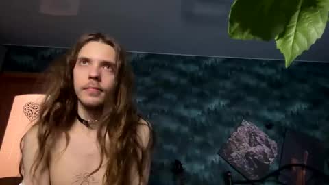 m1shq online show from December 18, 5:10 pm