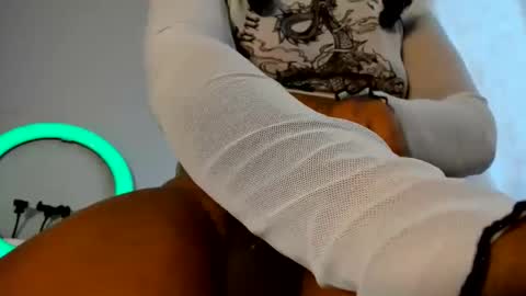 Snapshot of m1tsur1 chatting on September 14, 1:10 pm eimy- acuarius online show from September 14, 1:10 pm