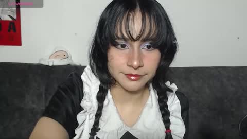 Snapshot of m4ng4b1tch chatting on September 11, 8:47 am m4ng4b1tch online show from September 11, 8:47 am