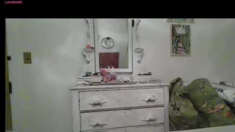 m54whrdn online show from January 12, 2:24 am