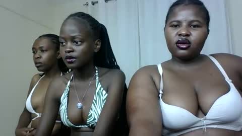 m_pretty_p online show from December 15, 5:45 am