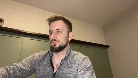 m_stephen online show from March 1, 4:03 am