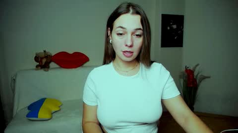 Vikki online show from November 12, 2:17 pm