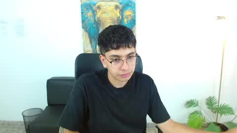 Max online show from March 24, 2:44 pm