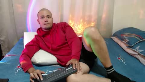 Snapshot of maax_taylor01 chatting on February 6, 12:30 pm online show from February 6, 12:30 pm