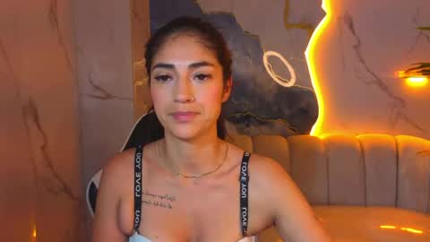 Mabell online show from May 17, 2:53 am