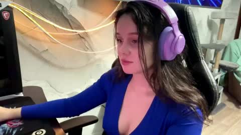 Apolonia online show from May 28, 6:16 pm