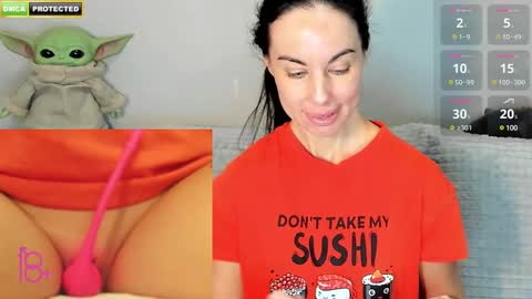 Snapshot of mabuhay_girl chatting on December 16, 8:20 am You let people into your sea and they kill your fish online show from December 16, 8:20 am