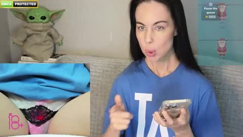 Snapshot of mabuhay_girl chatting on January 11, 11:24 pm You let people into your sea and they kill your fish online show from January 11, 11:24 pm