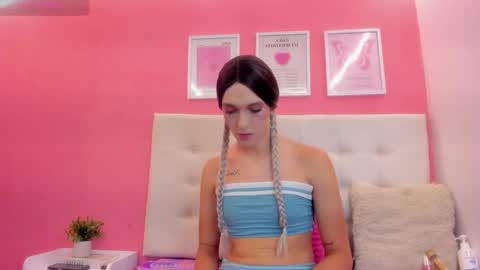 macarena_05_ online show from September 30, 3:00 am