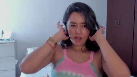 Maca online show from September 25, 3:49 pm