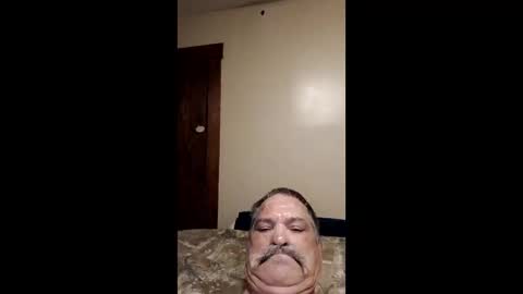 macdad1219 online show from May 3, 4:40 am